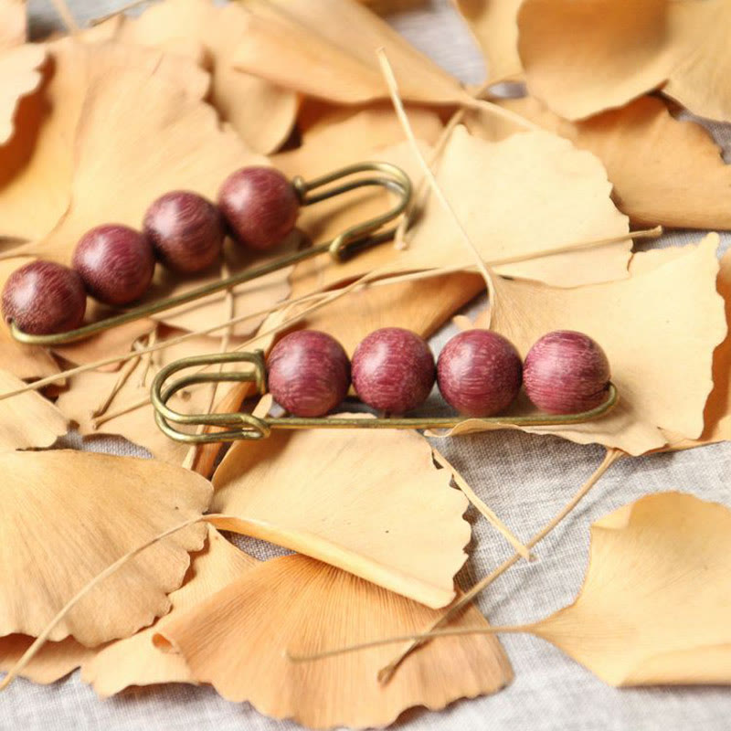 Wood Healing Brooch with Sandalwood Agathis Alba Beads