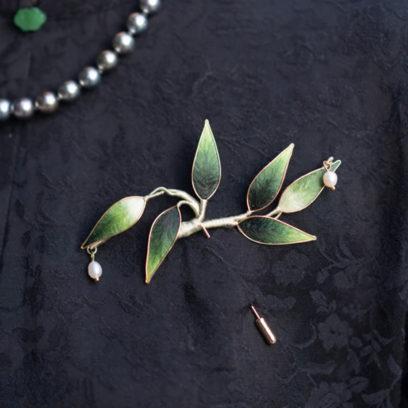 Mulberry Silk Green Bamboo Brooch for Spiritual Strength