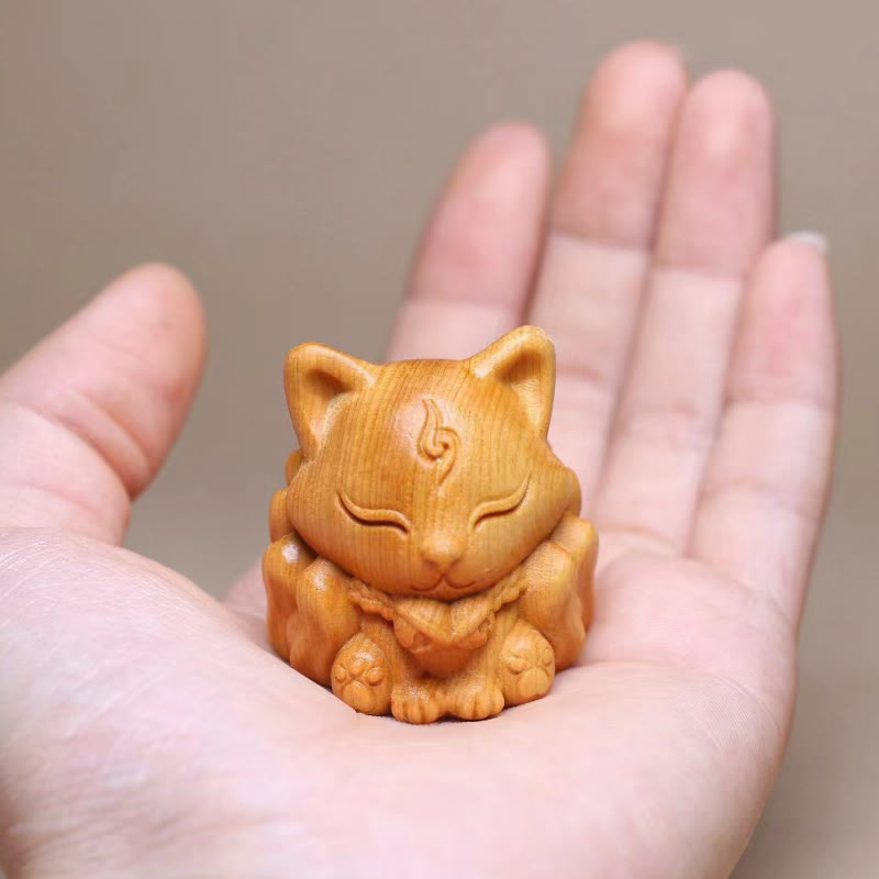 Nine-Tailed Fox Thuja Sutchuenensis Wood Spiritual Animal Figurine 4cm