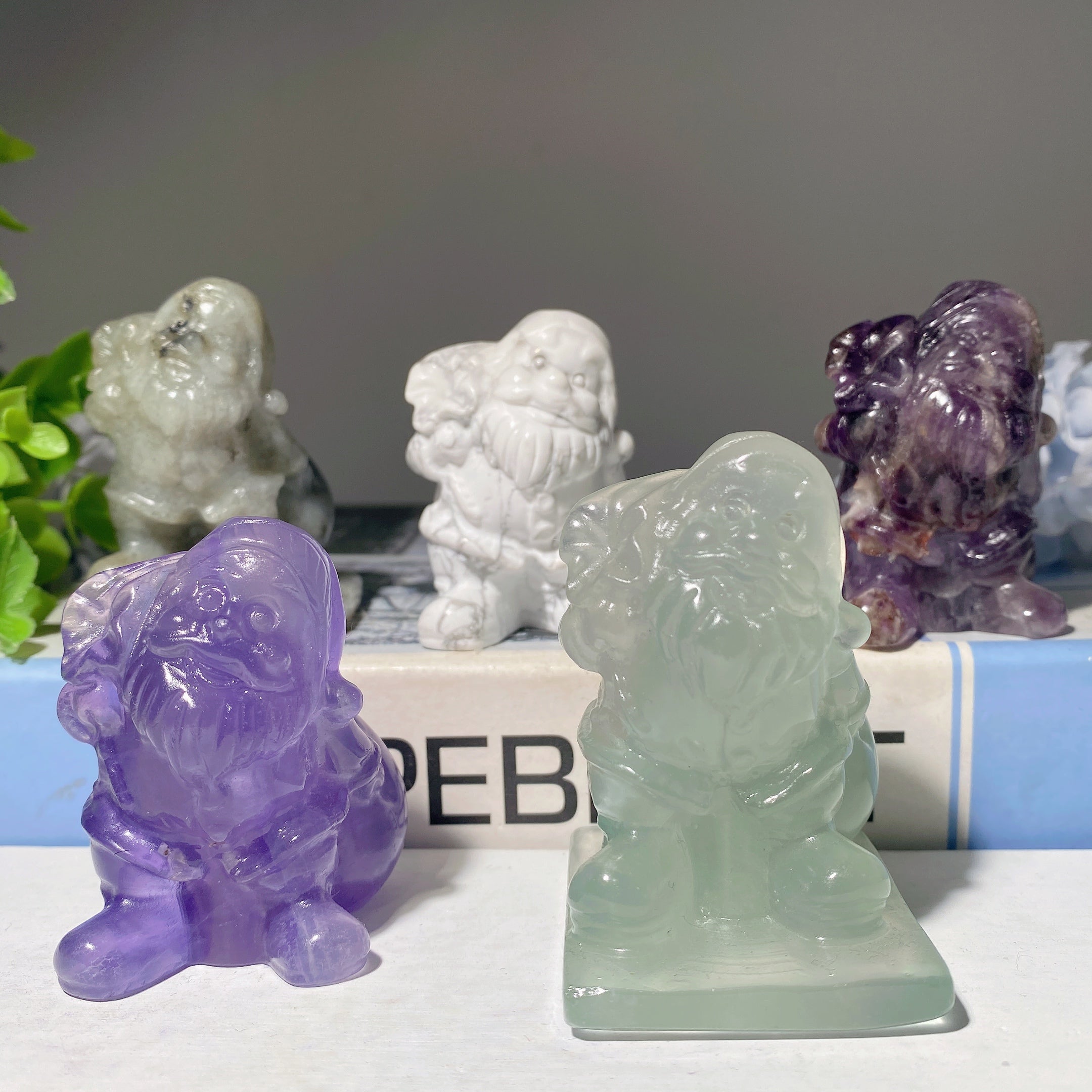 2.0-2.4" Mixed Crystal Santa Claus Figurines for Healing