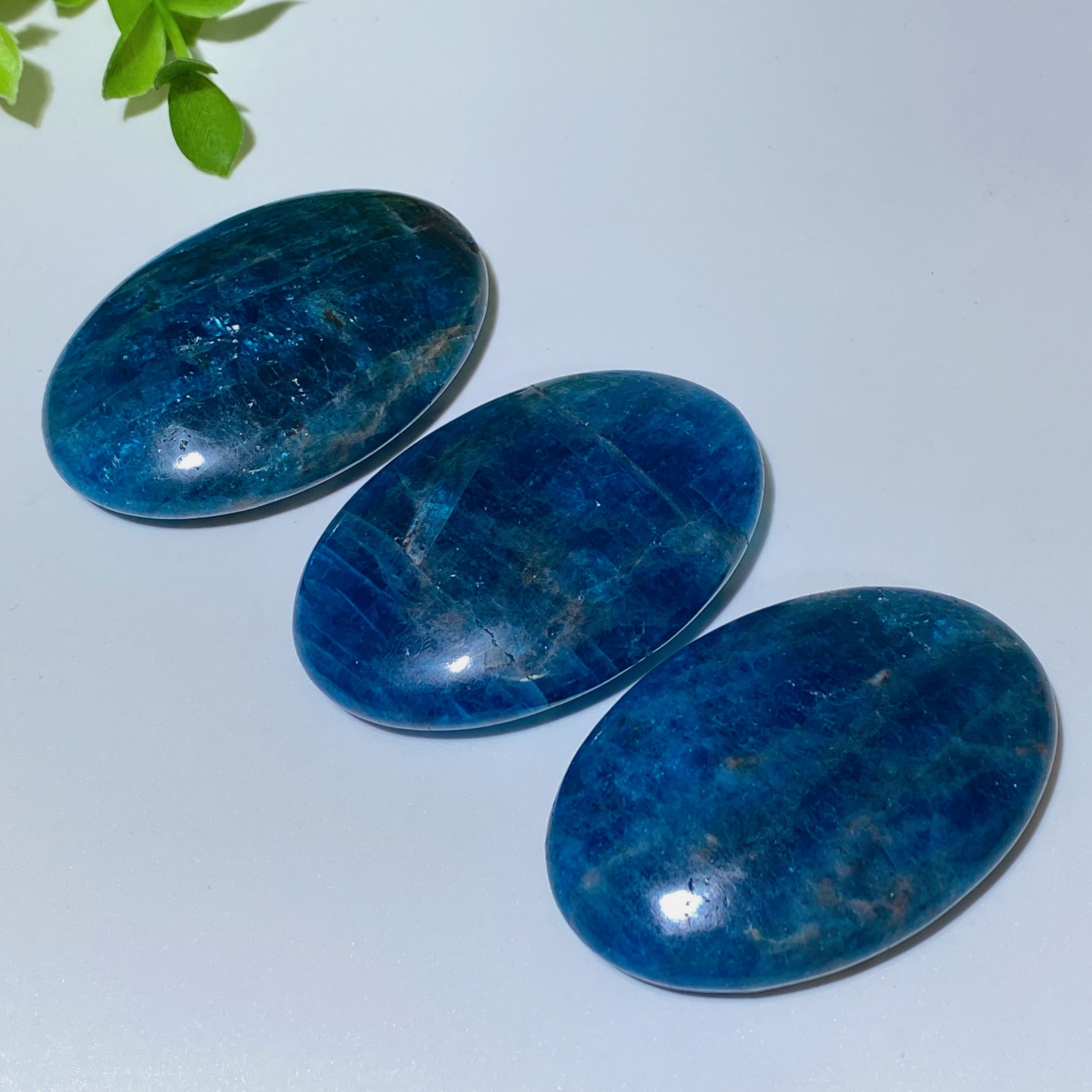 2.1" Blue Apatite Healing Palm Stone for Meditation