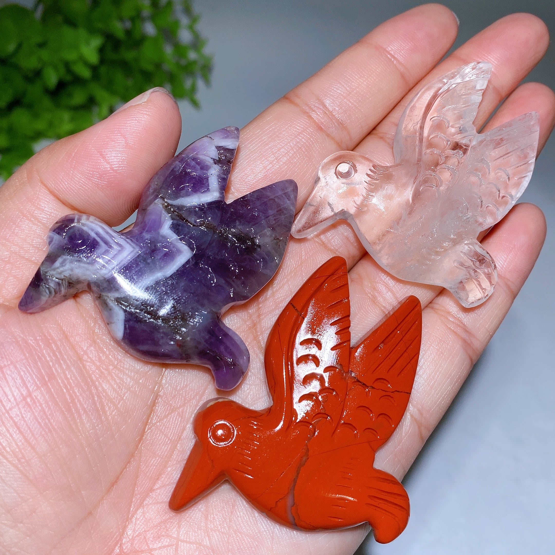 2.2 inch Crystal Hummingbird Healing Carving