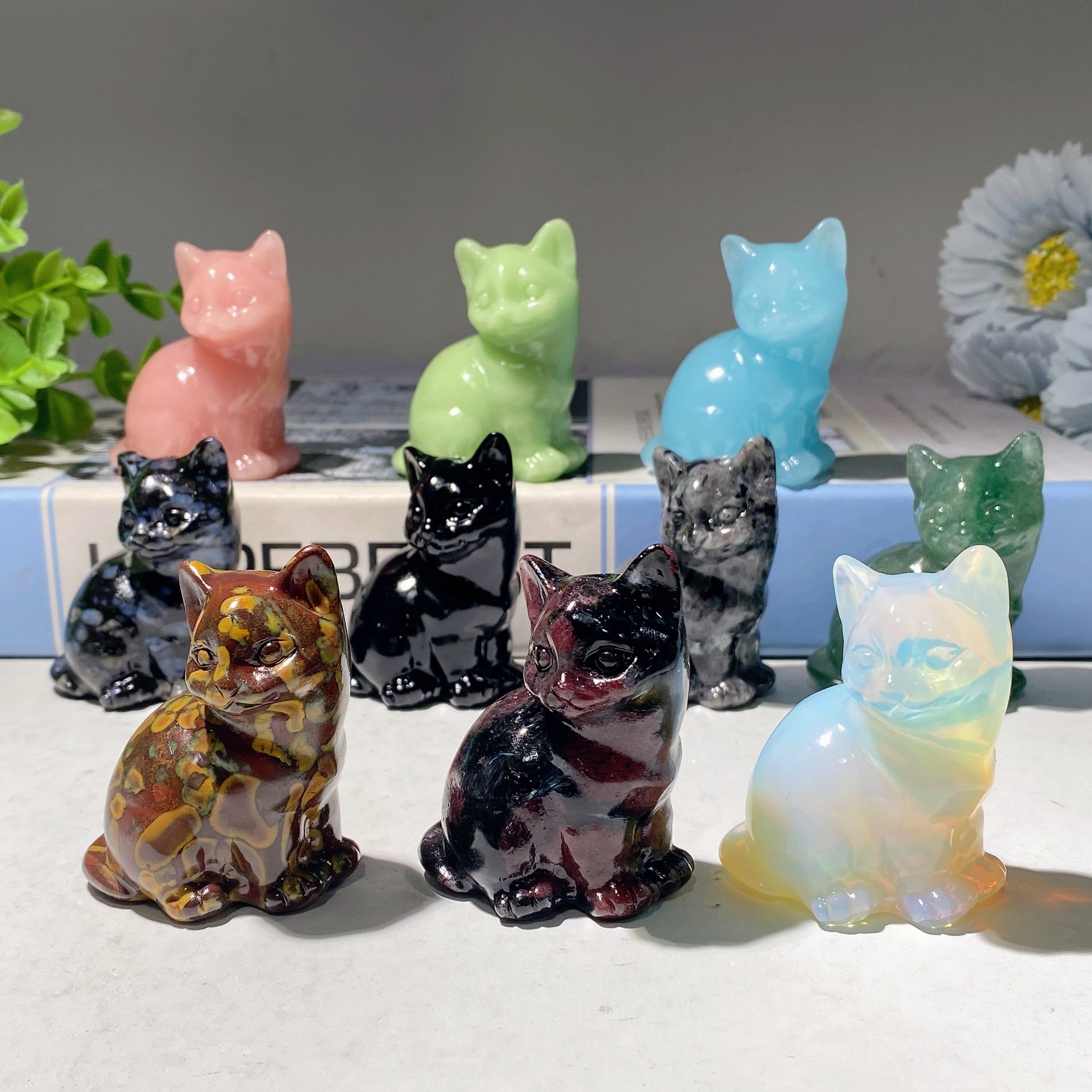 2.3-inch Mixed Crystal Cat Carvings for Healing & Decor