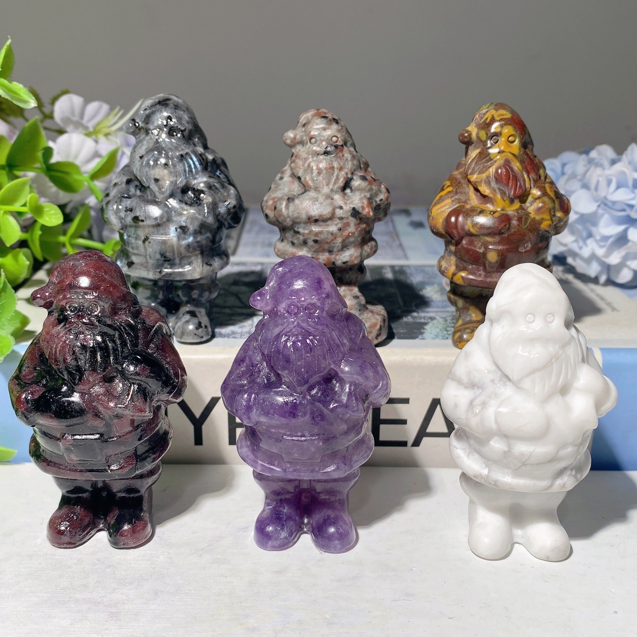 2.3 inch Mixed Crystal Santa Claus Figurines for Healing