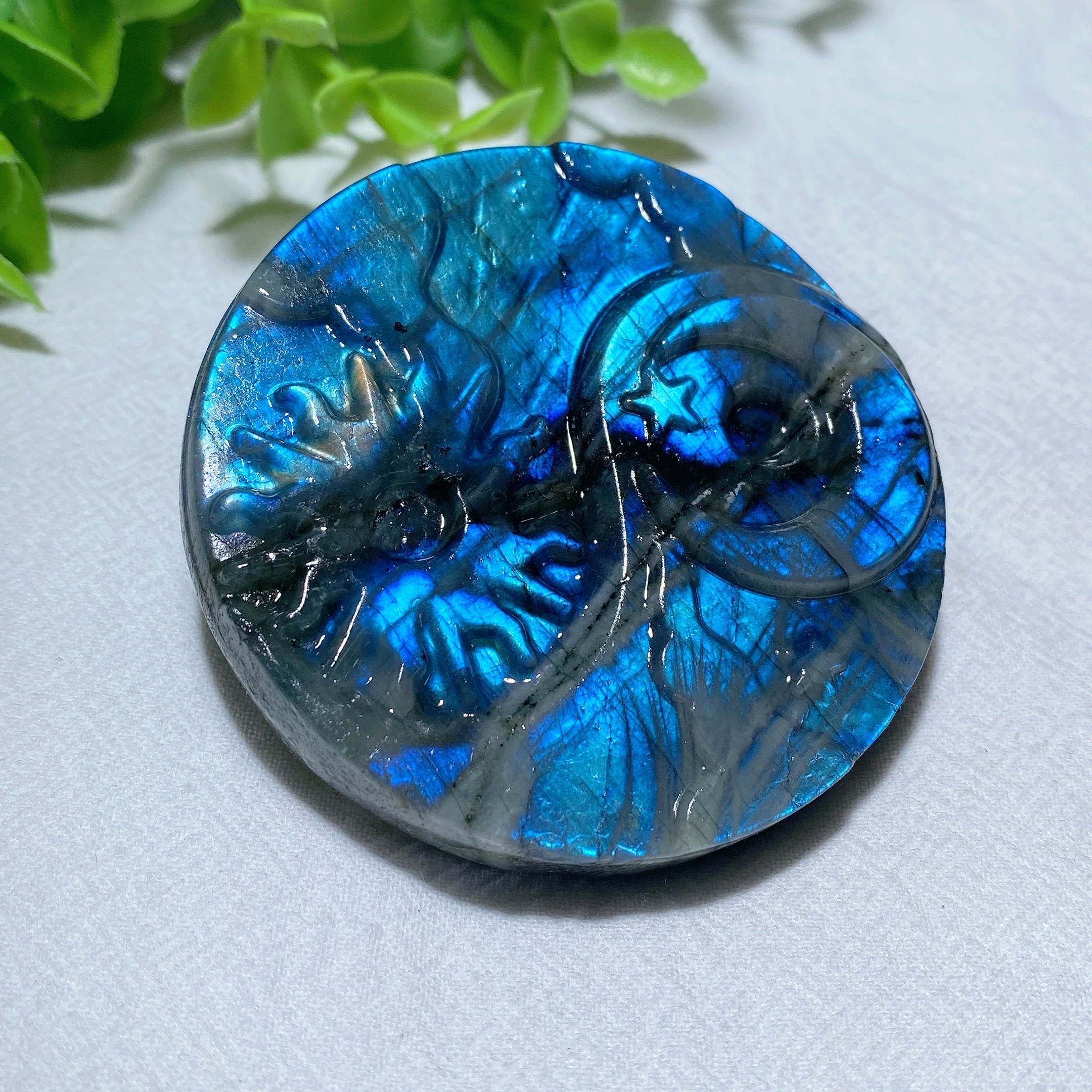 2.5 Inch Tai Chi Sun Moon Round Crystal Slab for Healing Energy