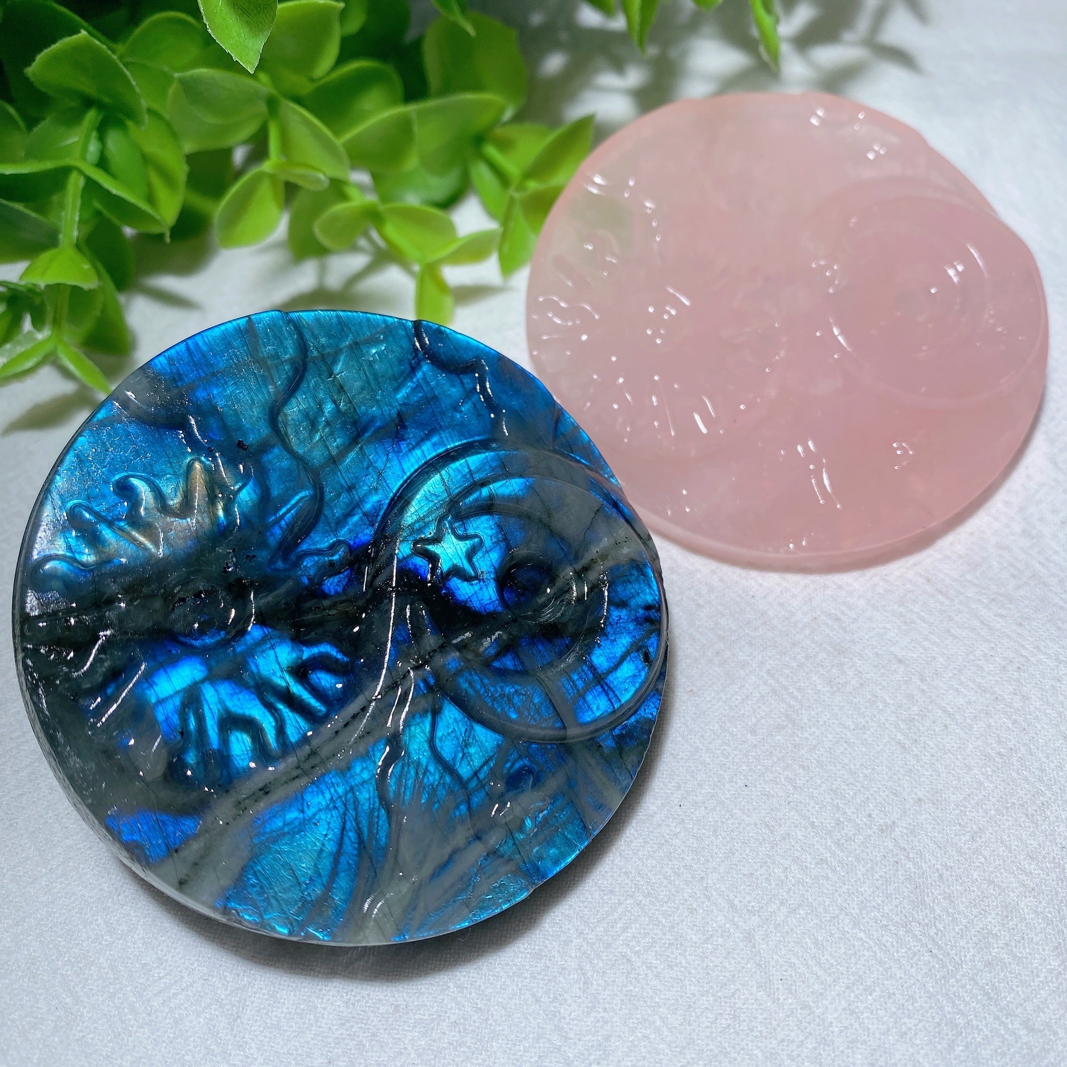 2.5 Inch Tai Chi Sun Moon Round Crystal Slab for Healing Energy