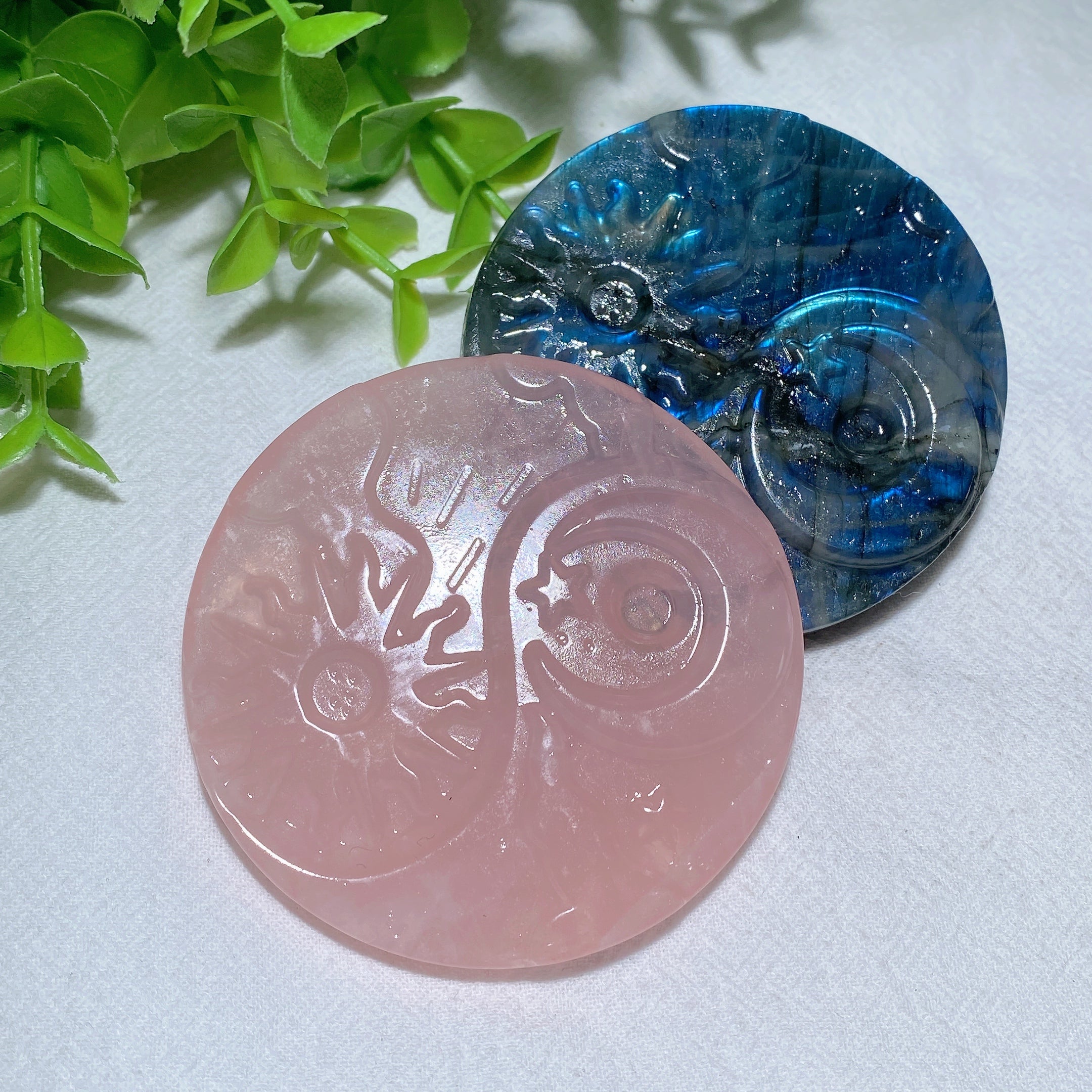 2.5 Inch Tai Chi Sun Moon Round Crystal Slab for Healing Energy