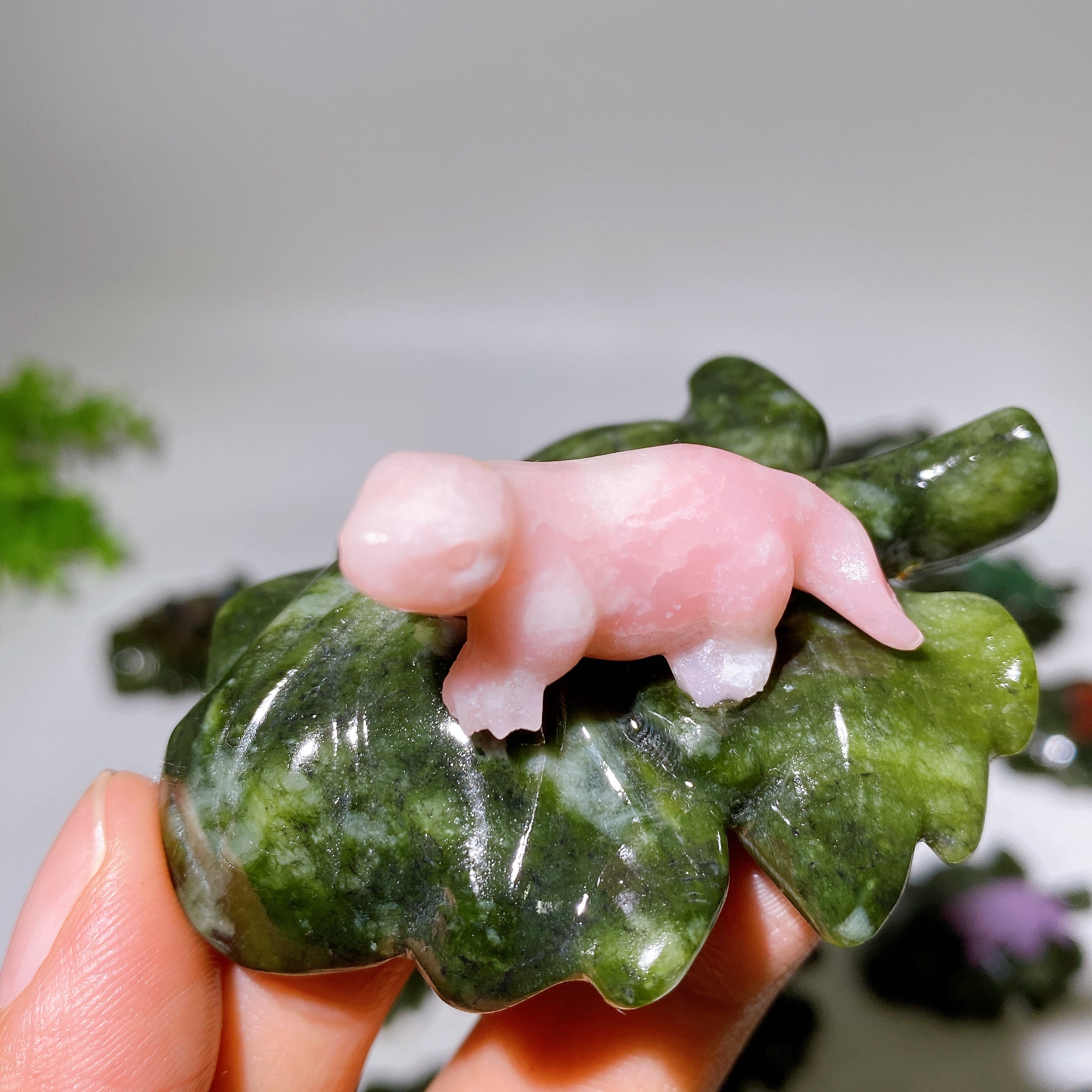 2.7" Crystal Dinosaur Figurine on Leaf Carving
