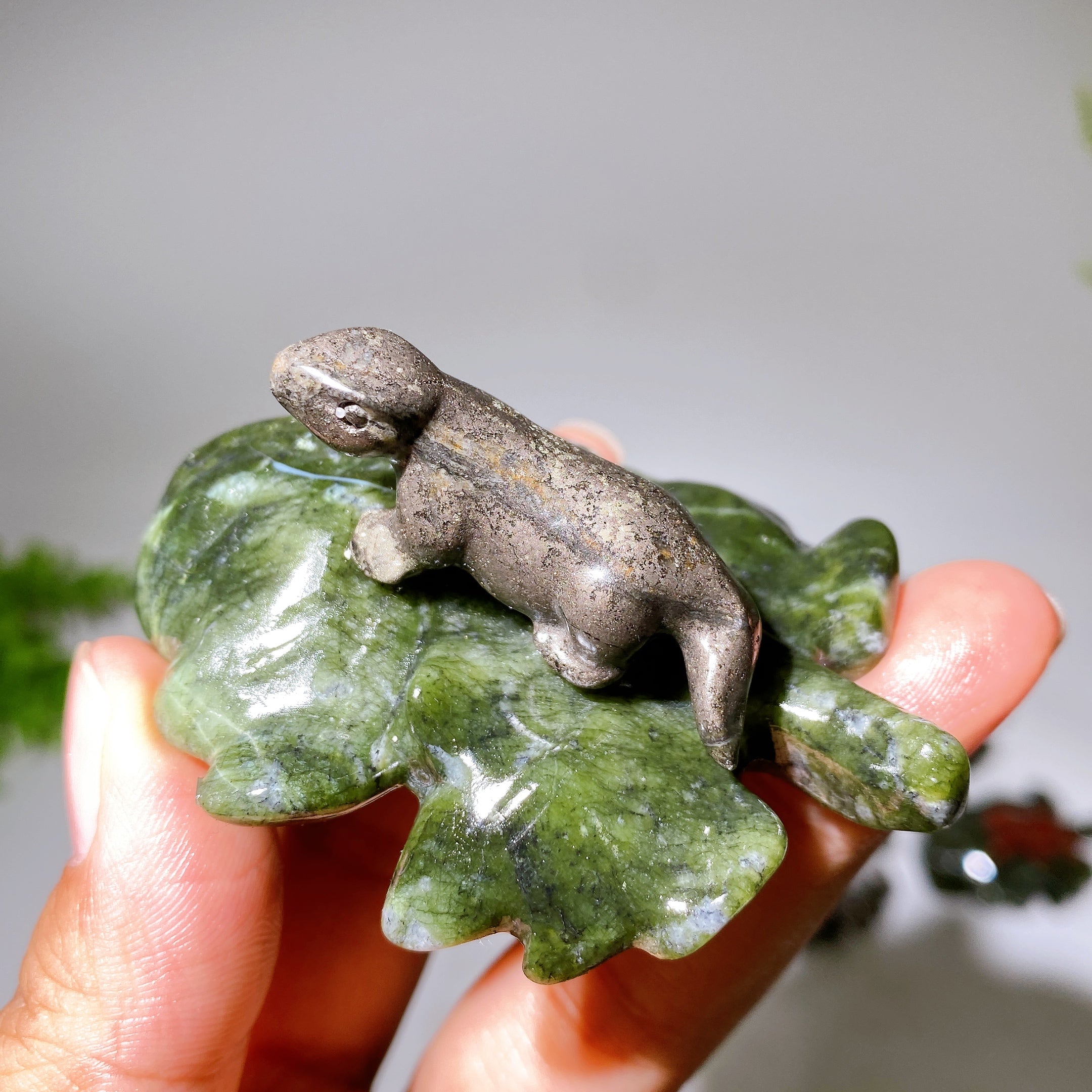 2.7" Crystal Dinosaur Figurine on Leaf Carving