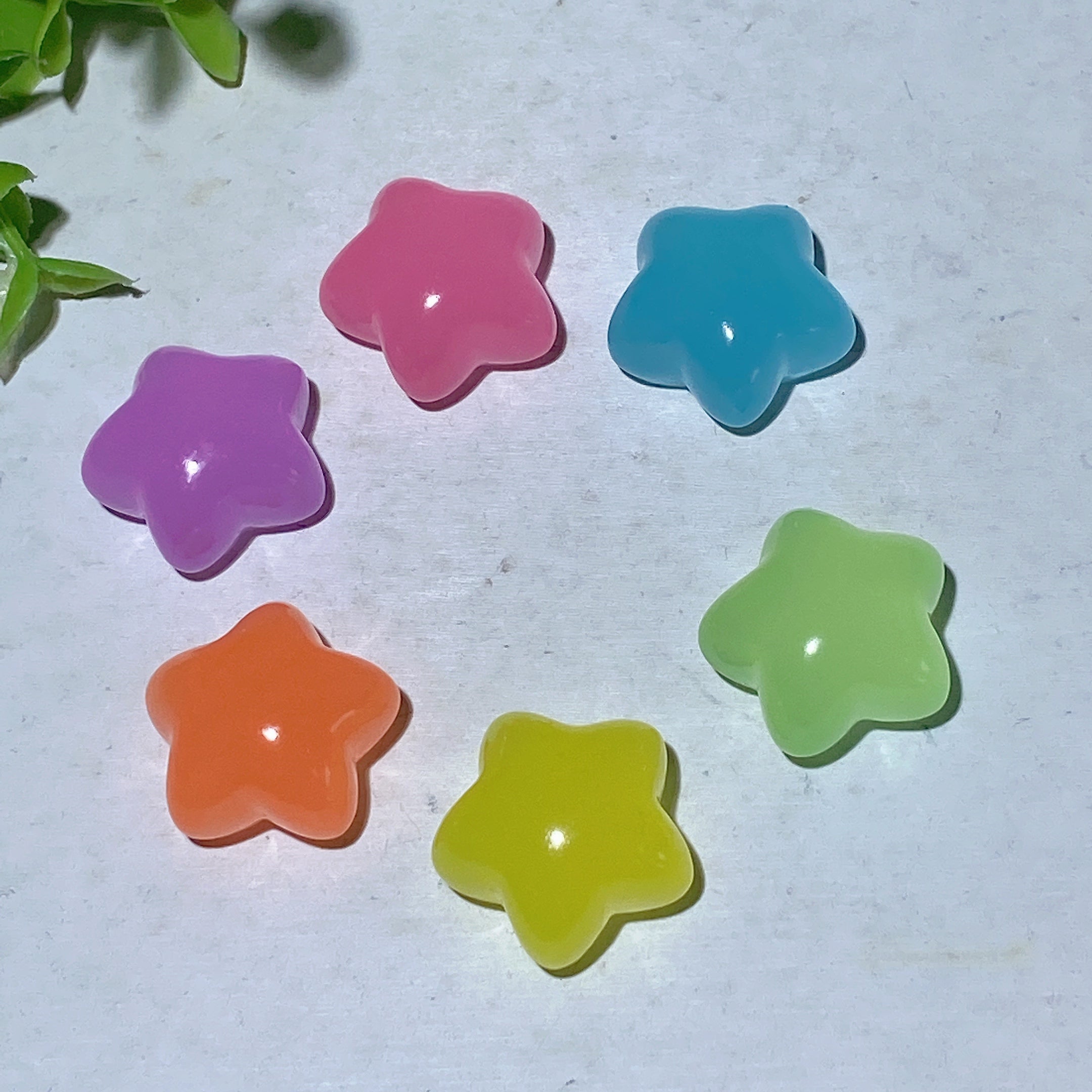 25mm Colorful Crystal Star Carvings for Healing & Chakra