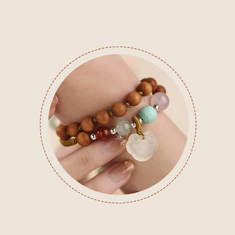 Green Sandalwood Chalcedony Peace Buckle Bracelet