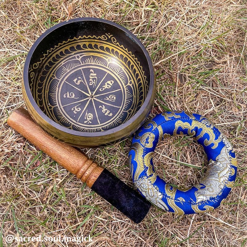 Copper Tibetan Singing Bowl for Meditation and Healing 5.12IN