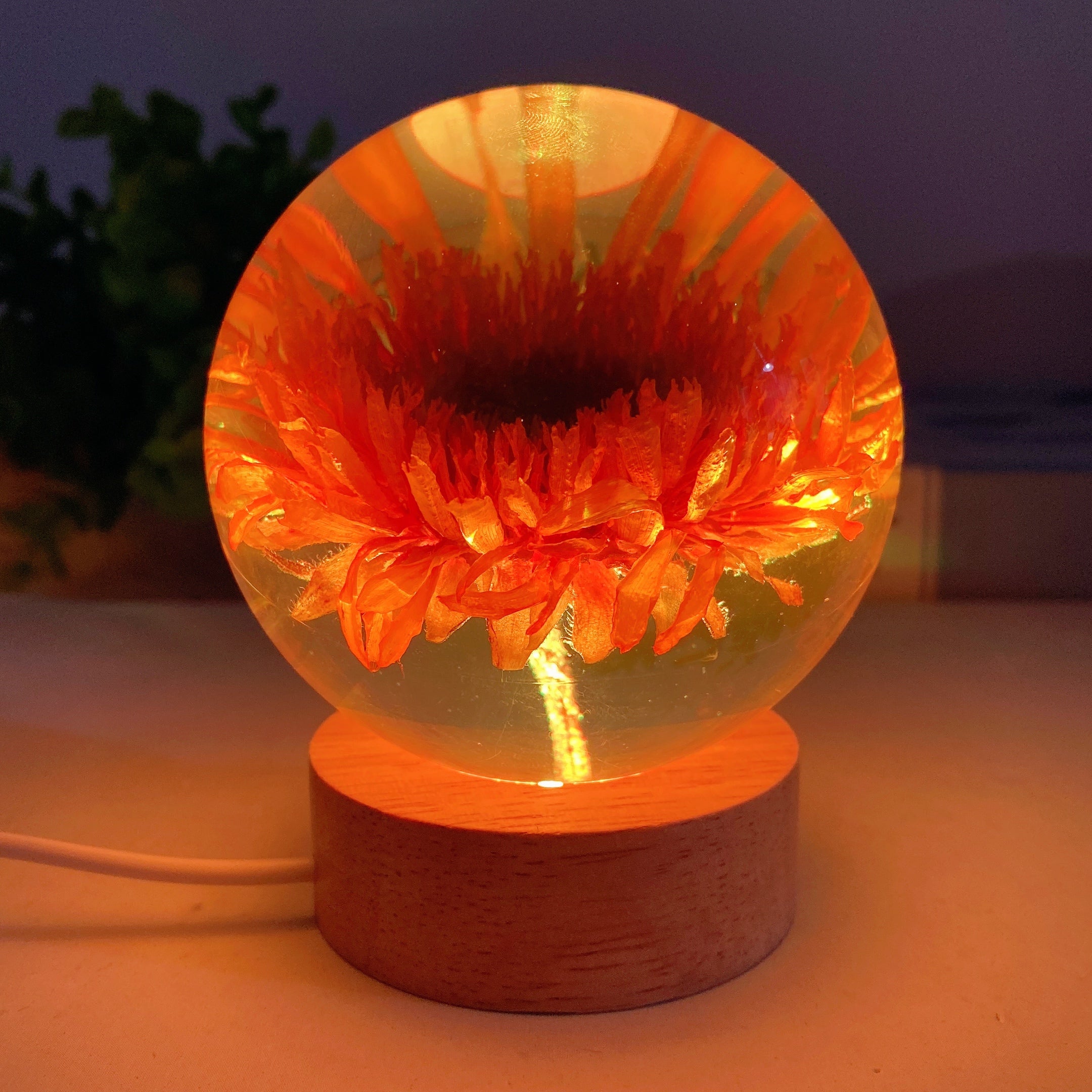 3.1 inch Resin Sunflower Sphere with Wooden Lamp Stand