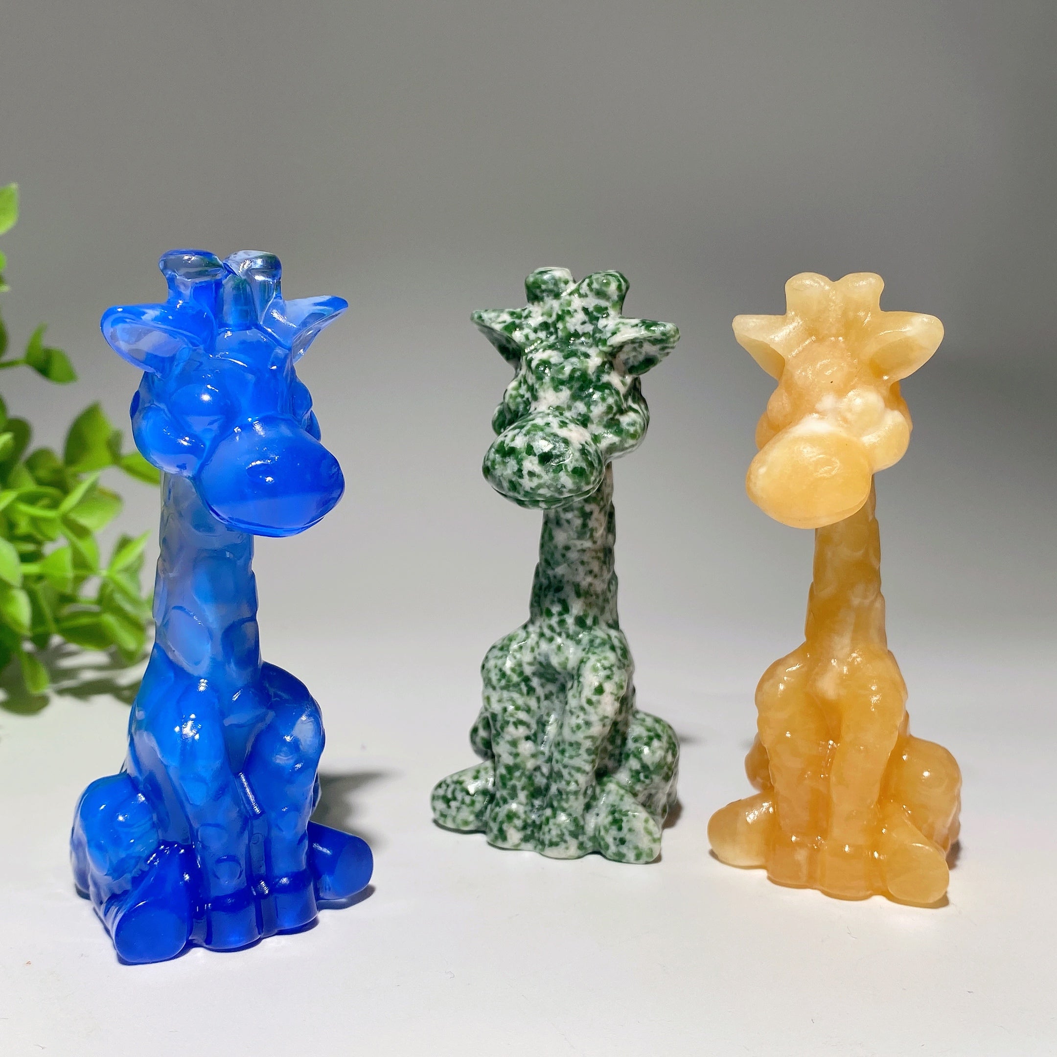 3.4 Inch Mixed Crystal Giraffe Figurines for Spiritual Healing