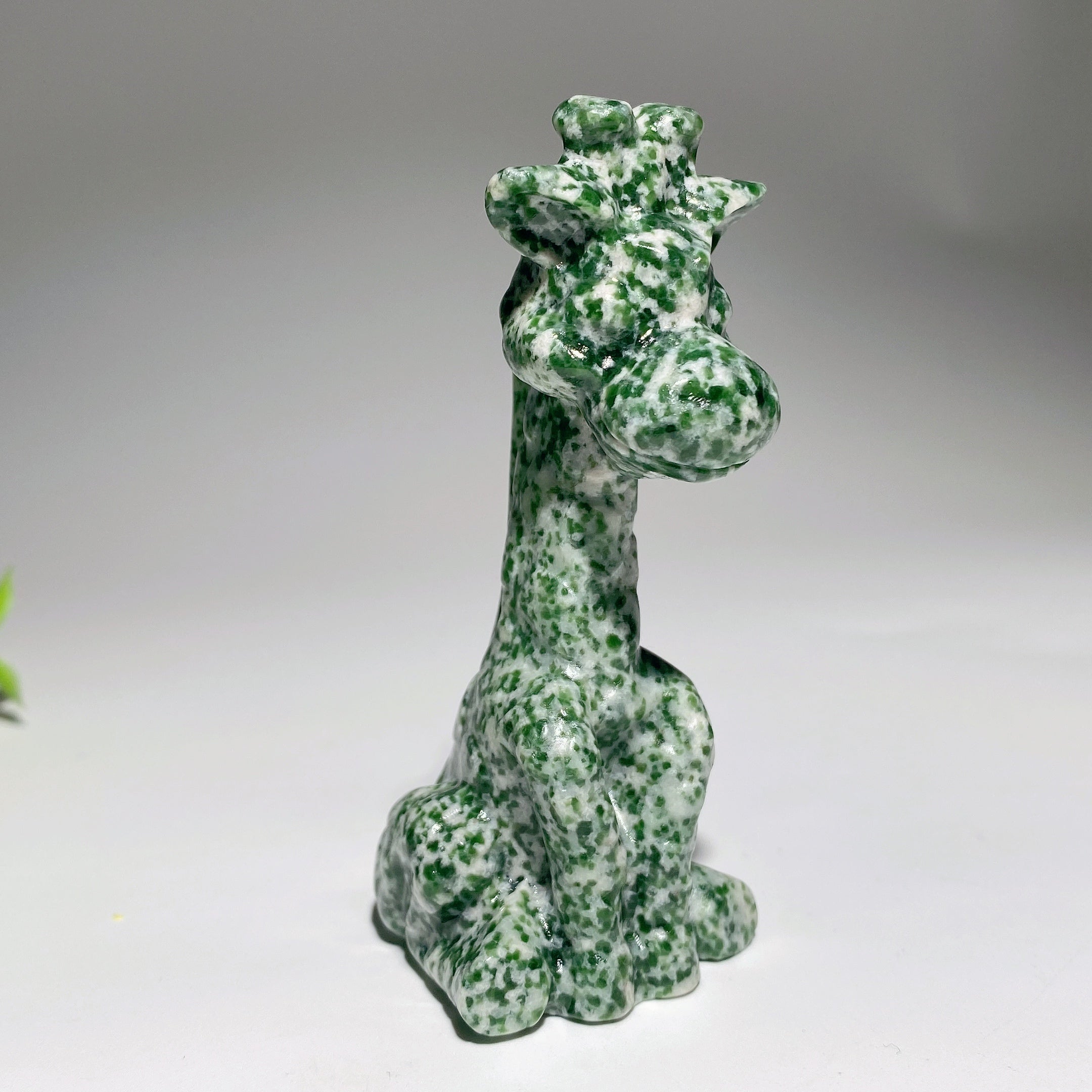 3.4 Inch Mixed Crystal Giraffe Figurines for Spiritual Healing