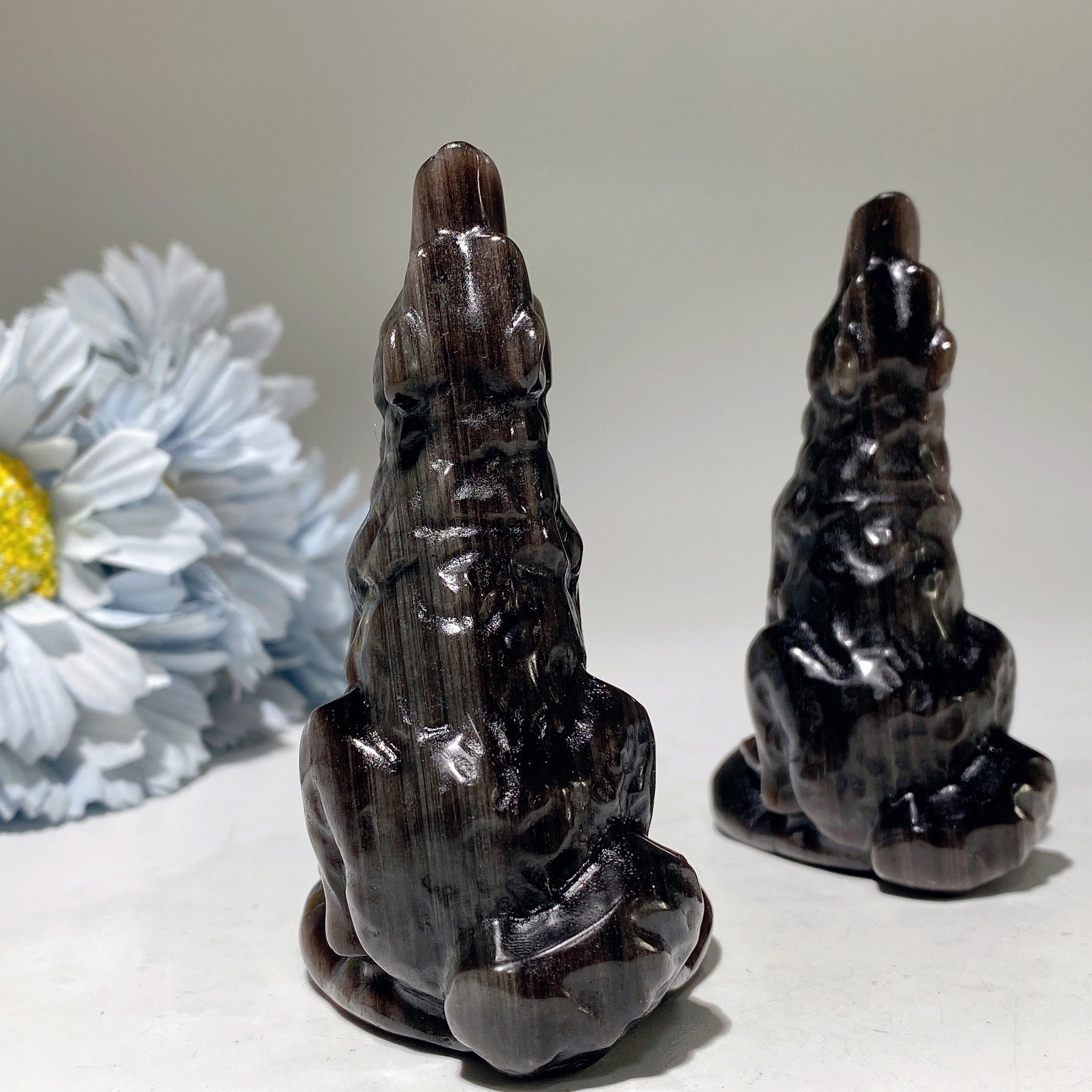 3.5-Inch Silver Obsidian Crystal Wolf Carving Figurine