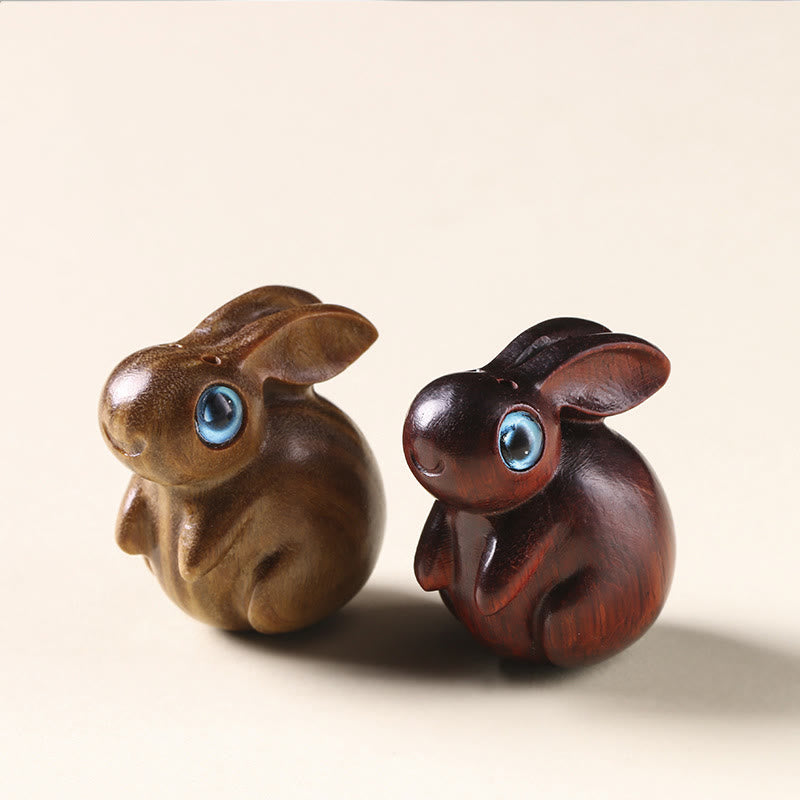3.6cm Small Leaf Red and Green Sandalwood Lucky Rabbit Zen Decor