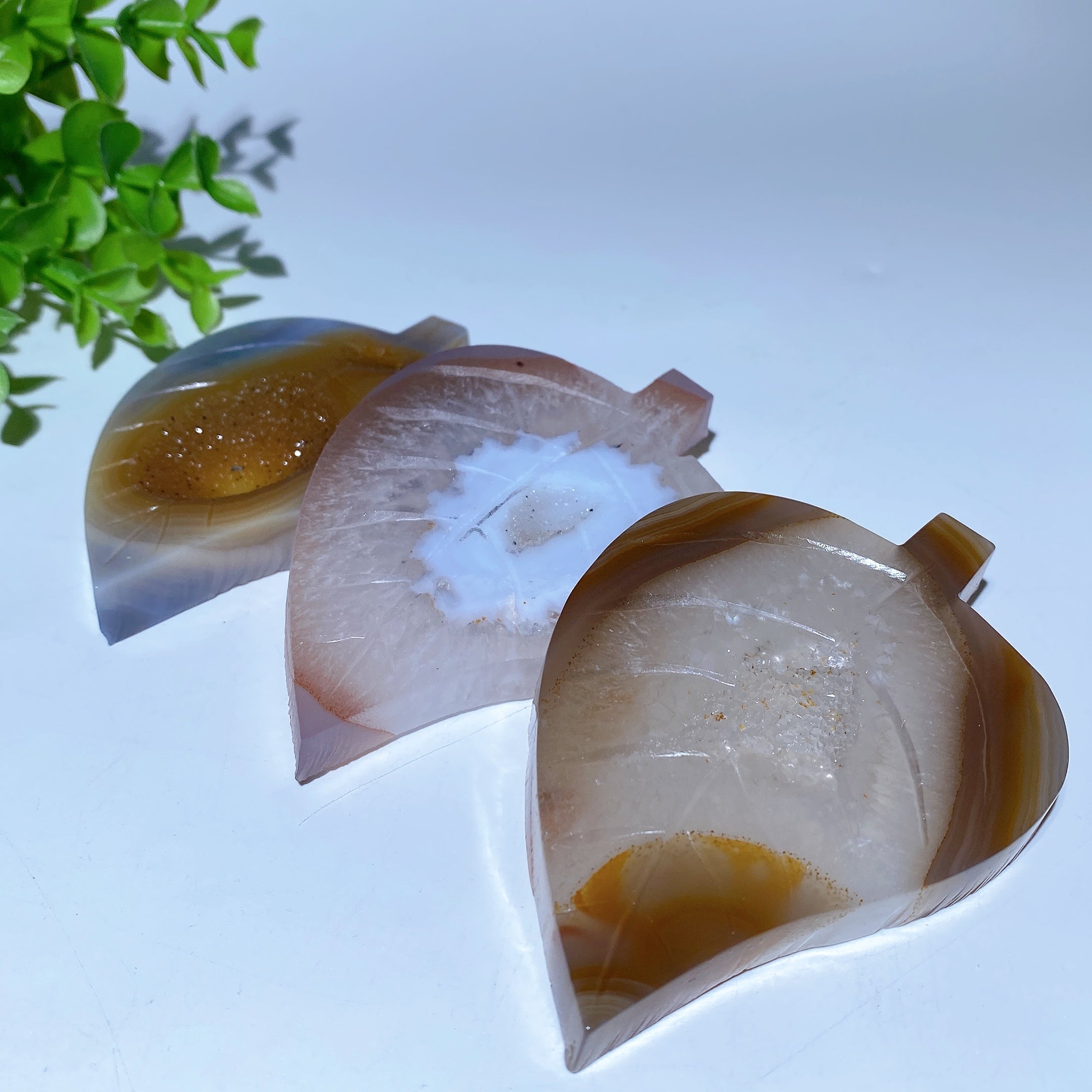 3.9-inch Druzy Agate Leaf Crystal Figurine for Healing