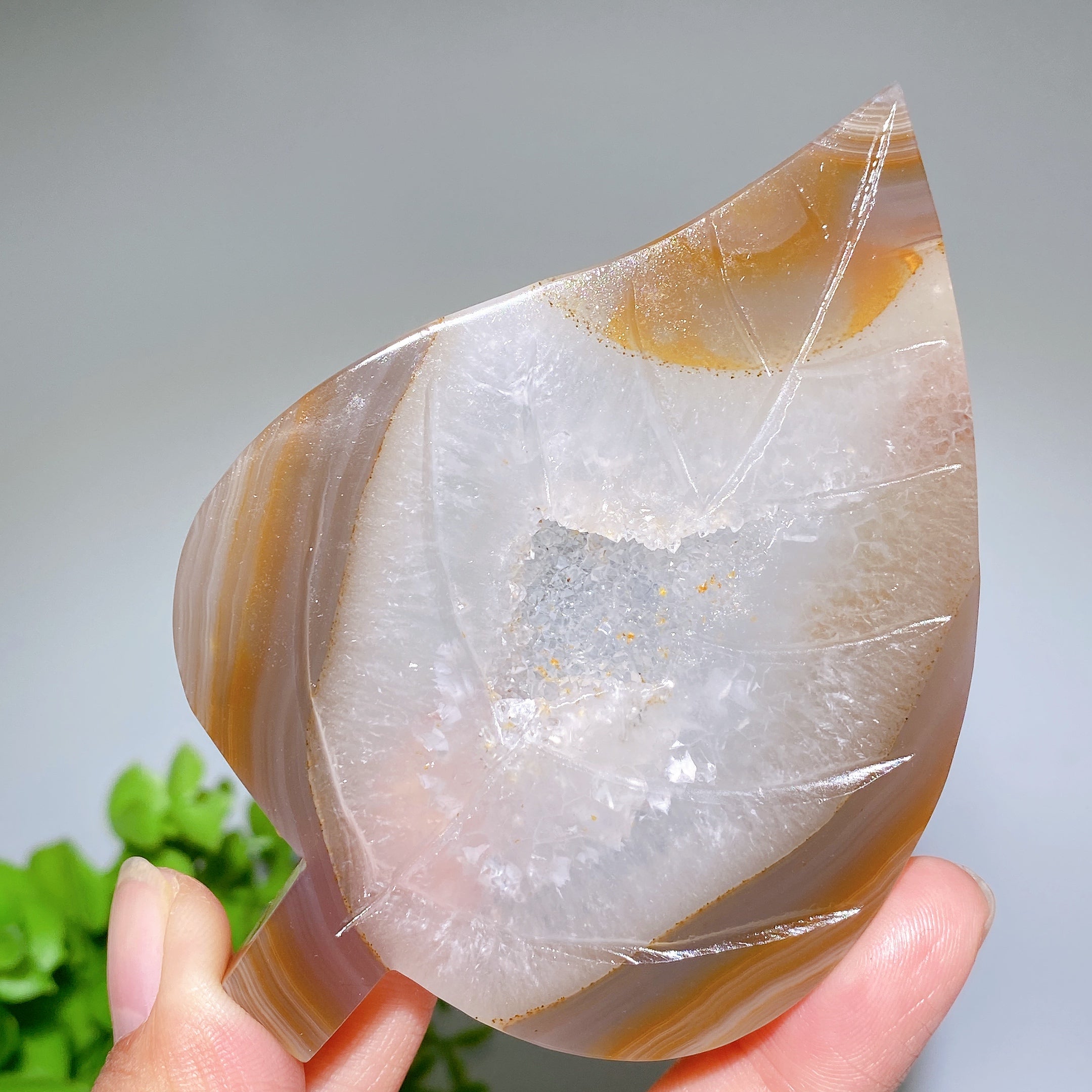 3.9-inch Druzy Agate Leaf Crystal Figurine for Healing
