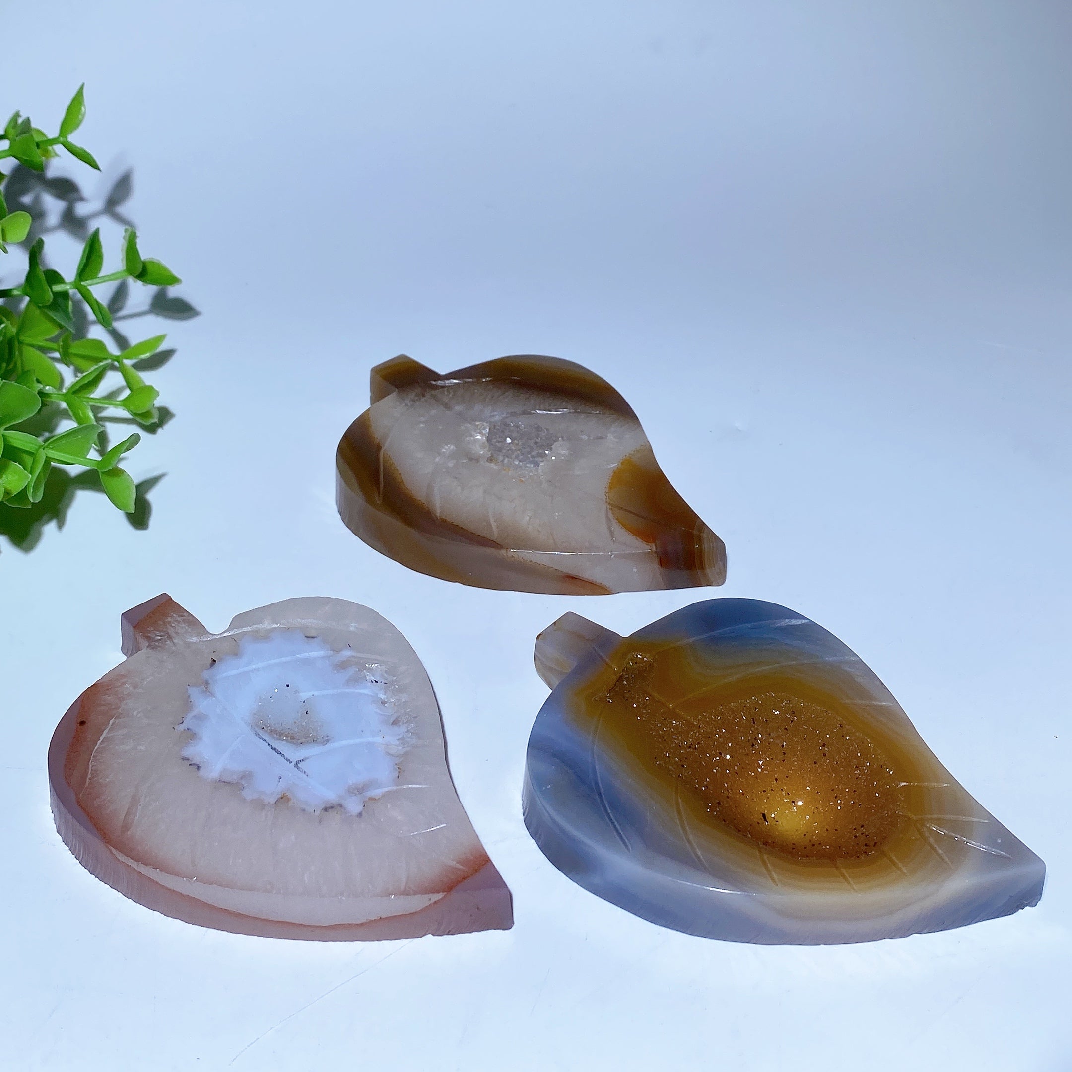 3.9-inch Druzy Agate Leaf Crystal Figurine for Healing