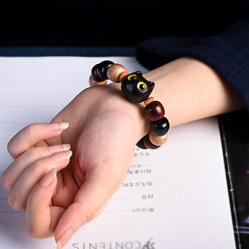 Small Leaf Red Sandalwood Protection Bracelet with Cute Cat Engraving