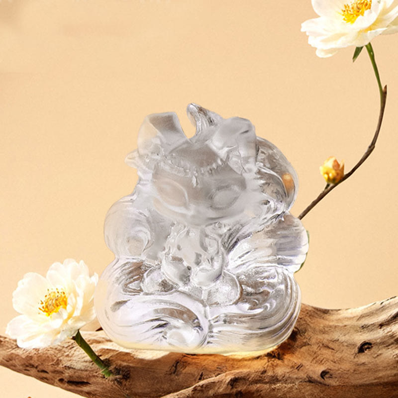 3x3.8cm White Crystal Nine Tailed Fox Carved Decor