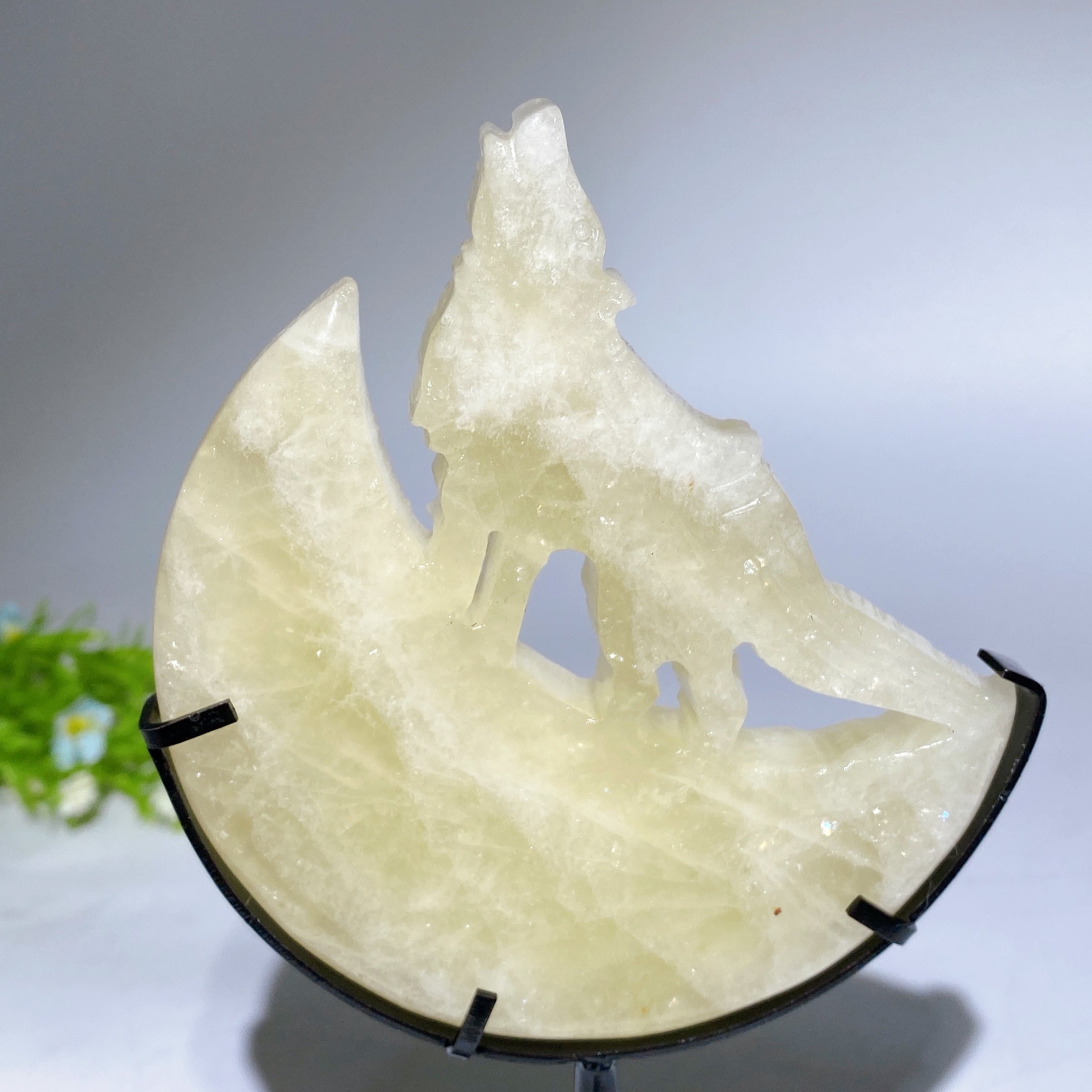 4.0-4.4" Crystal Wolf Carving on Moon with Stand