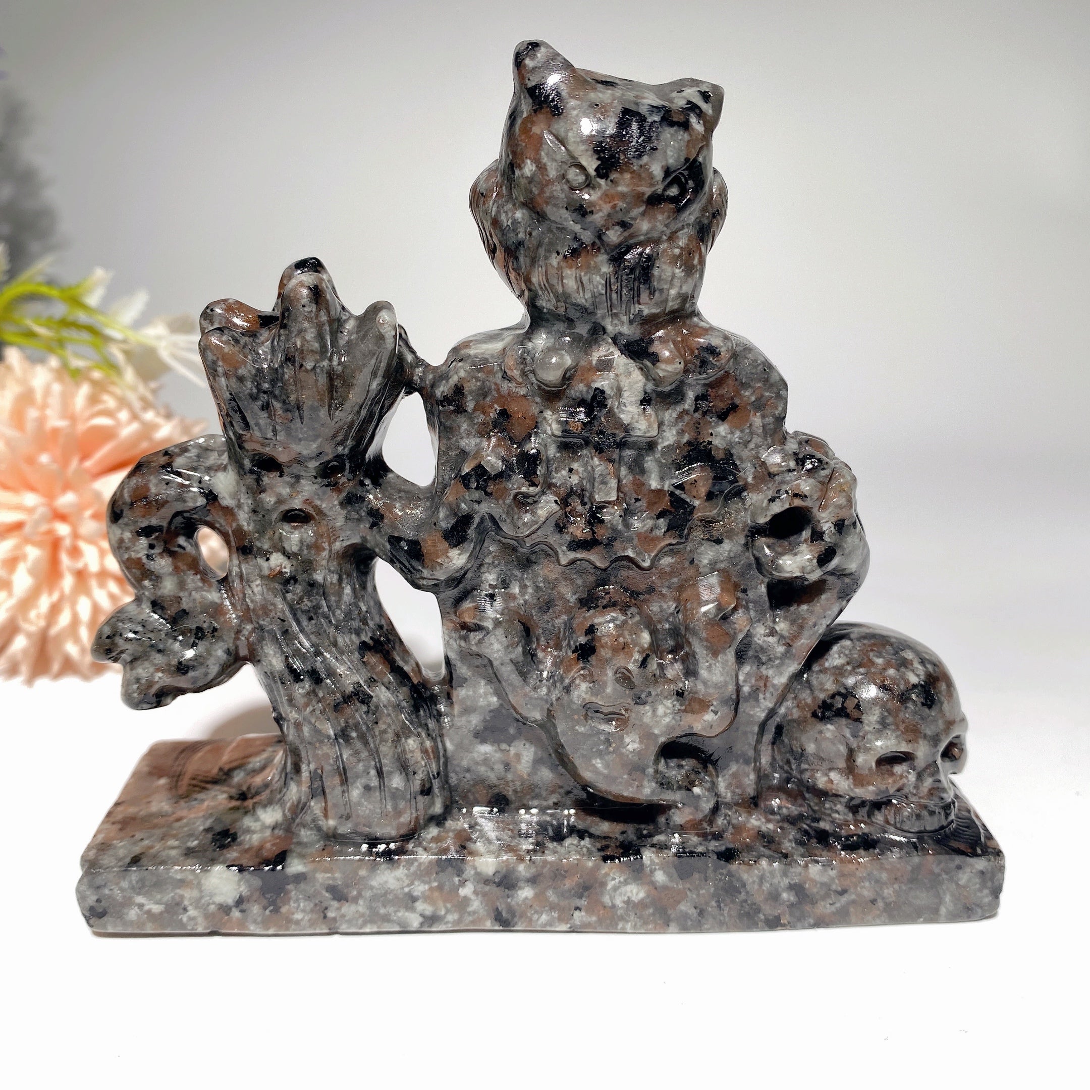 4.2 Inch Yooperlite Halloween Scene Spiritual Statue