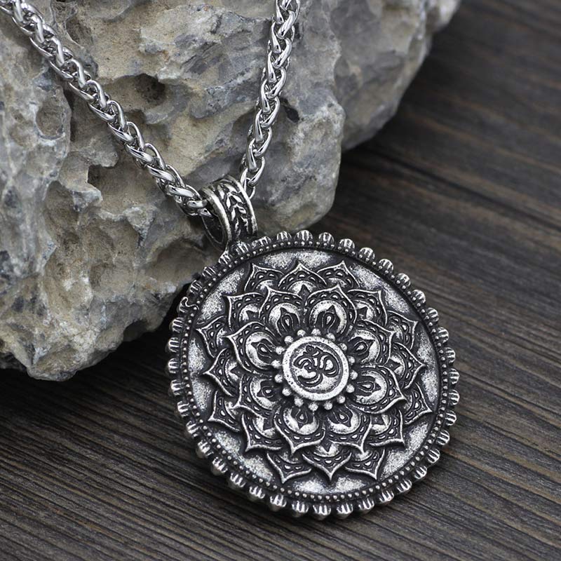 Unisex Electroplated Om Mani Padme Hum Necklace with Lotus Pattern