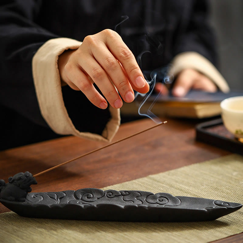 Ceramic Auspicious Clouds Pixiu Incense Burner for Meditation