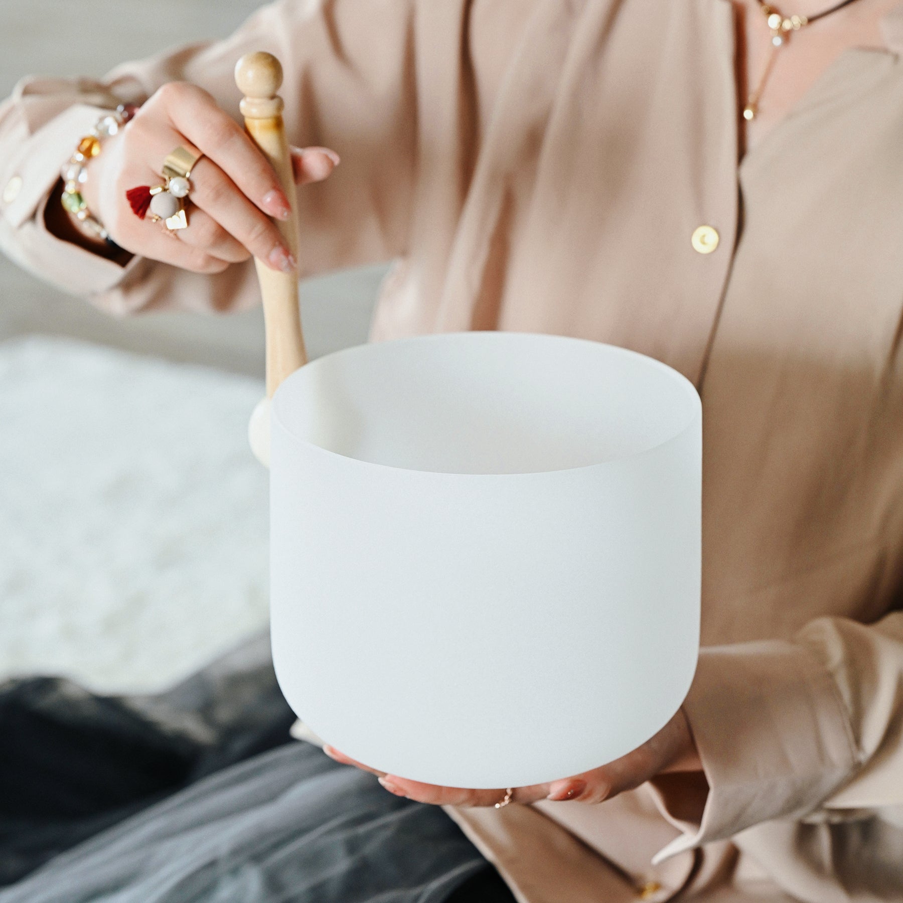 White Crystal Singing Bowl with Wooden Mallet for Healing Sound Therapy