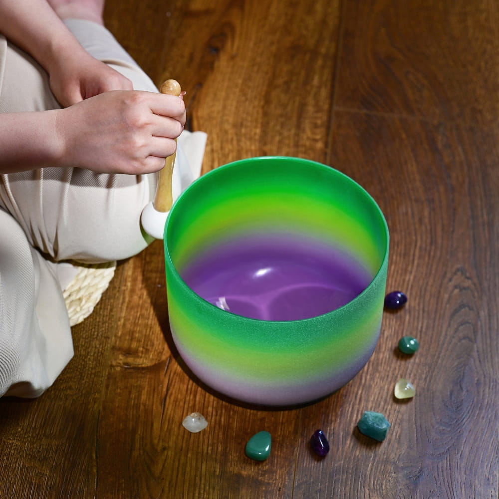 Crystal singing bowl in green and purple gradient, 440Hz 9’’ F Note, Rainbow Color