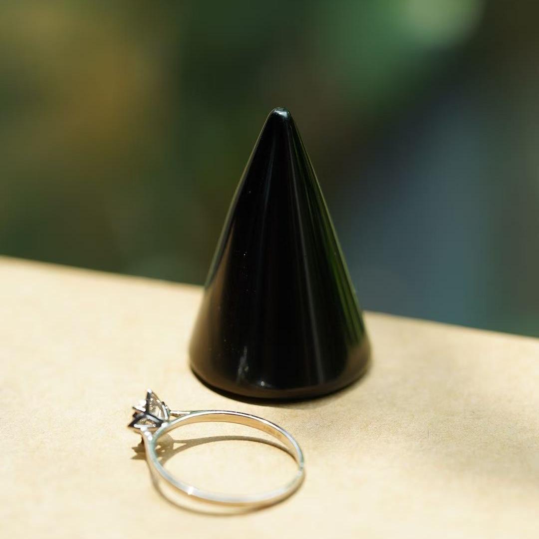 4cm Crystal Ring Holder for Healing Energy & Decor