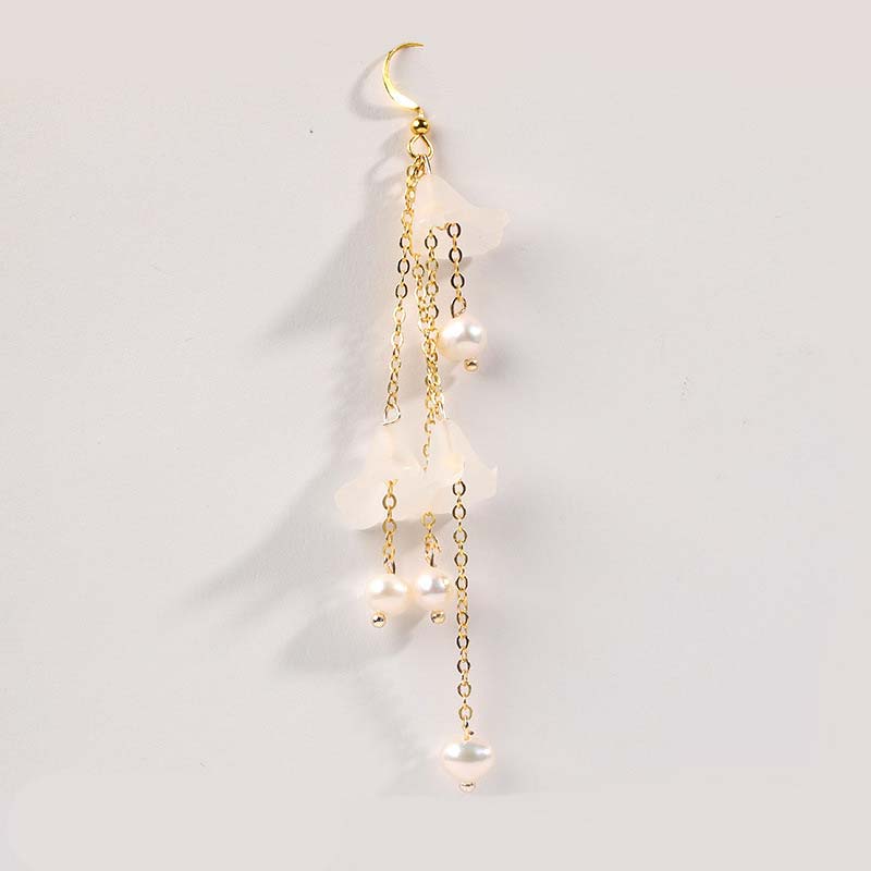 Pearl Flower Petals Luck Drop Earrings 4mm