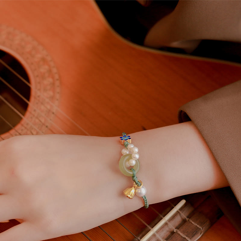 Hetian Jade Peace Buckle Serenity Bracelet for Luck
