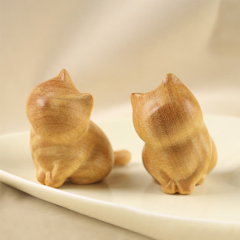 6.1cm Sandalwood Cat Sculpture for Protection & Zen Home