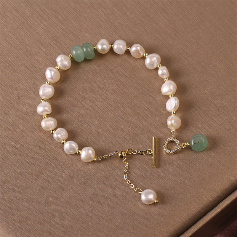 Healing Pearl Bracelet with Green Strawberry Quartz for Wisdom