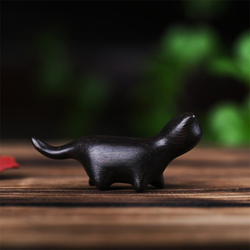 7.3cm Green Sandalwood Lucky Cat Figurine Positive Energy Statue