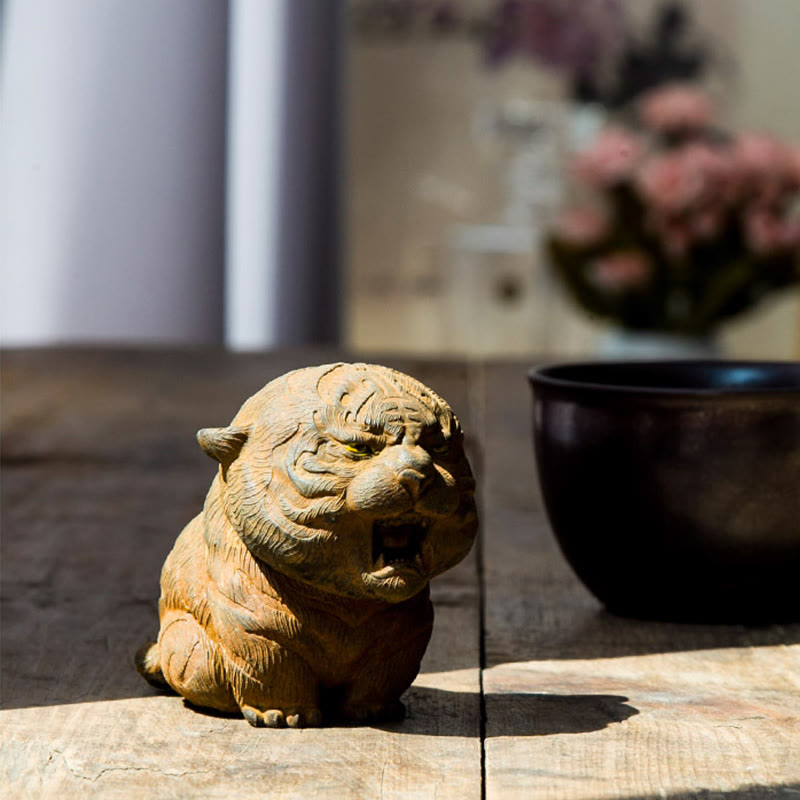 7.5cm Mini Roaring Tiger Iron Powder Resin Statue