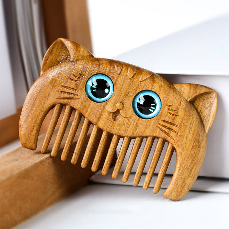 Green Sandalwood Cure Comb with Cat Pattern for Positive Energy