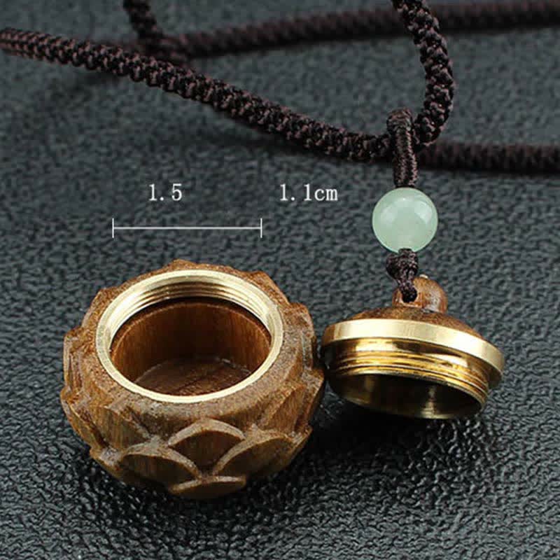 Om Mani Padme Hum Green Sandalwood Necklace for Soothing Peace