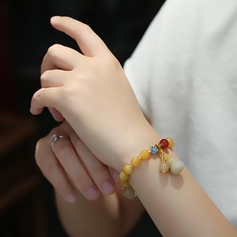 8mm Golden Silk Jade Wealth Luck Bracelet