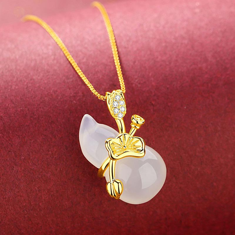 Unisex Cyan Jade Lotus Leaf Abundance Necklace