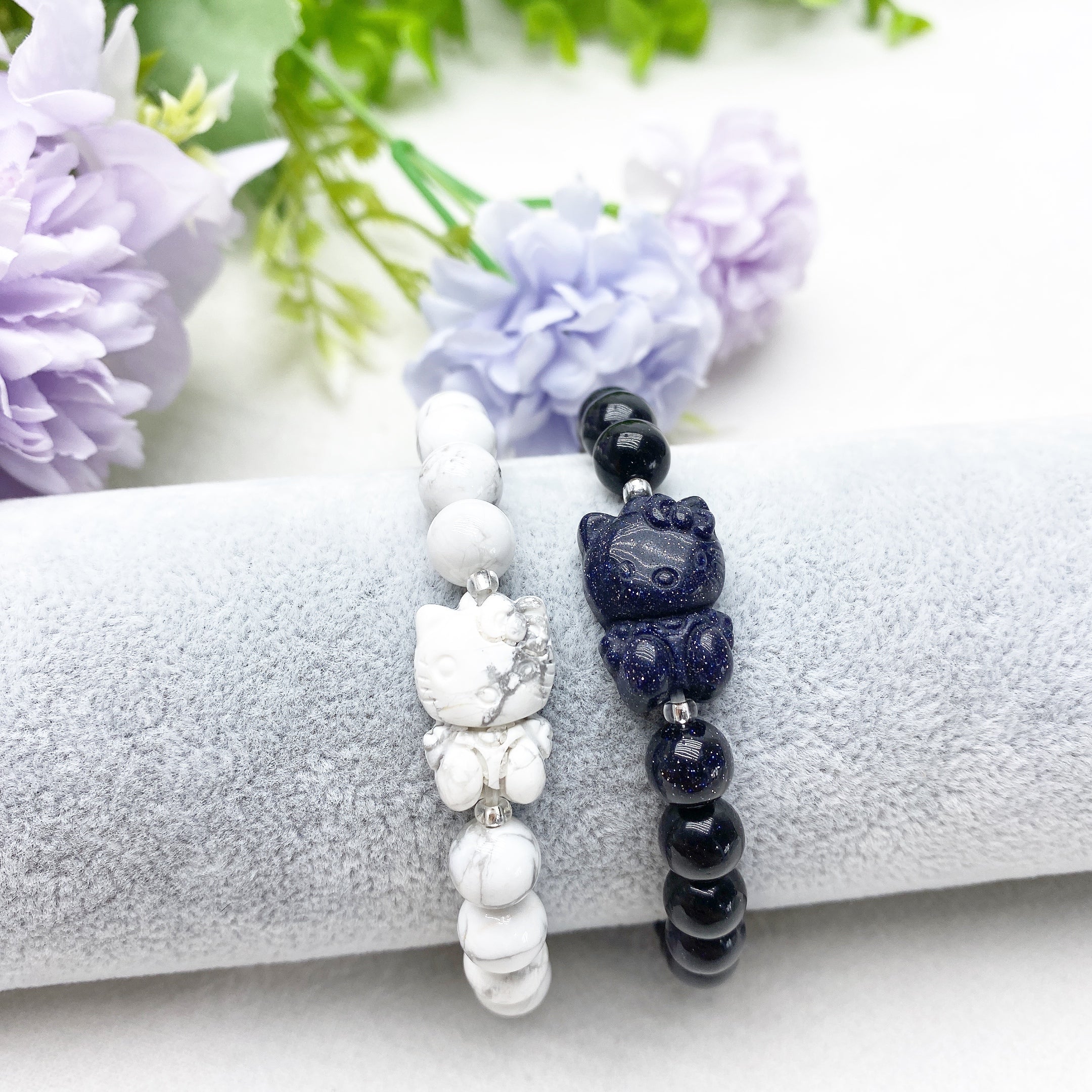 8mm Howlite and Blue Sandstone Spiritual Bracelet for Healing Energy