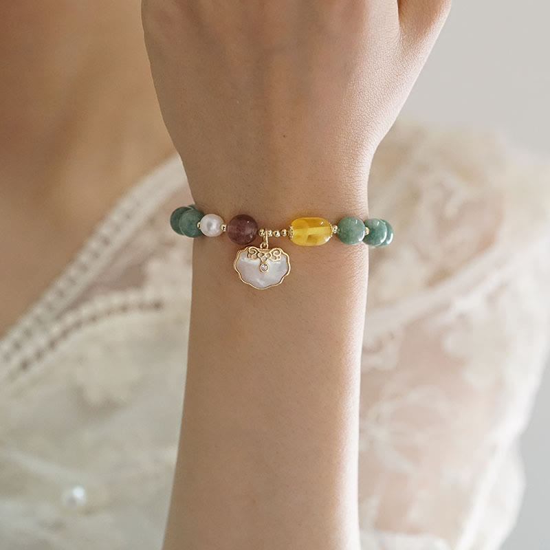 8mm Jade Sea Shell Luck Bracelet with Ruyi Lock Charm