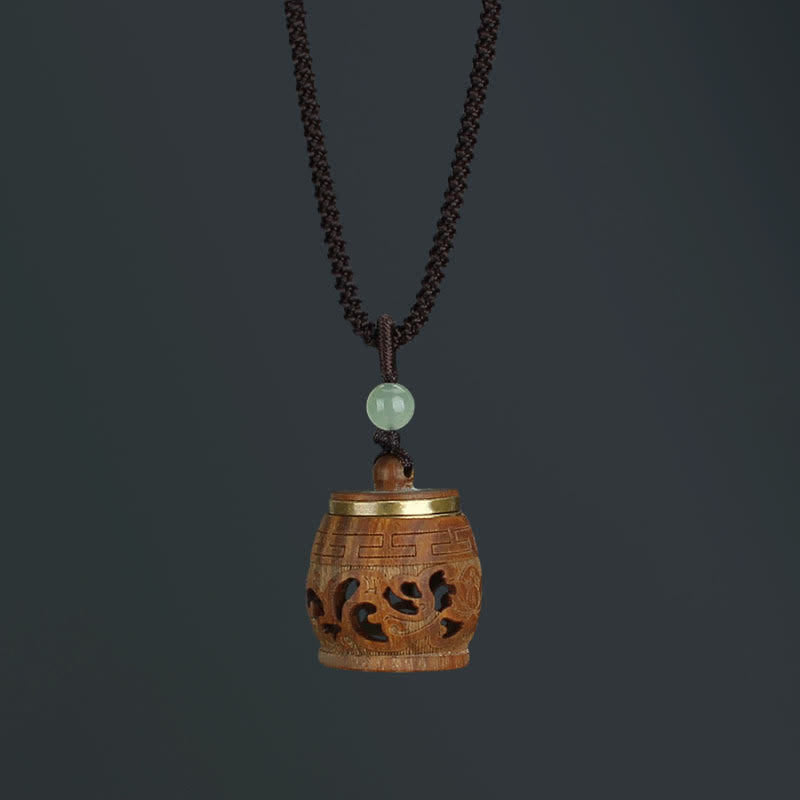 Om Mani Padme Hum Green Sandalwood Necklace for Soothing Peace