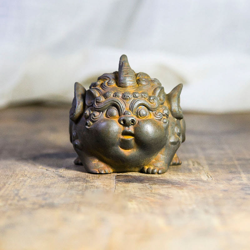 9cm Handmade PiXiu Wealth Statue Iron Powder Resin Sculpture