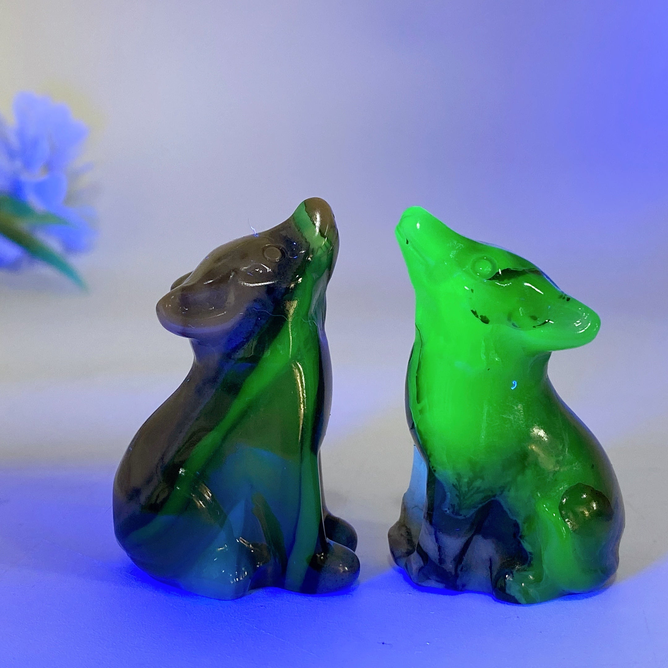 2.0 Inch UV Reactive Volcanic Agate Wolf Crystal Carving