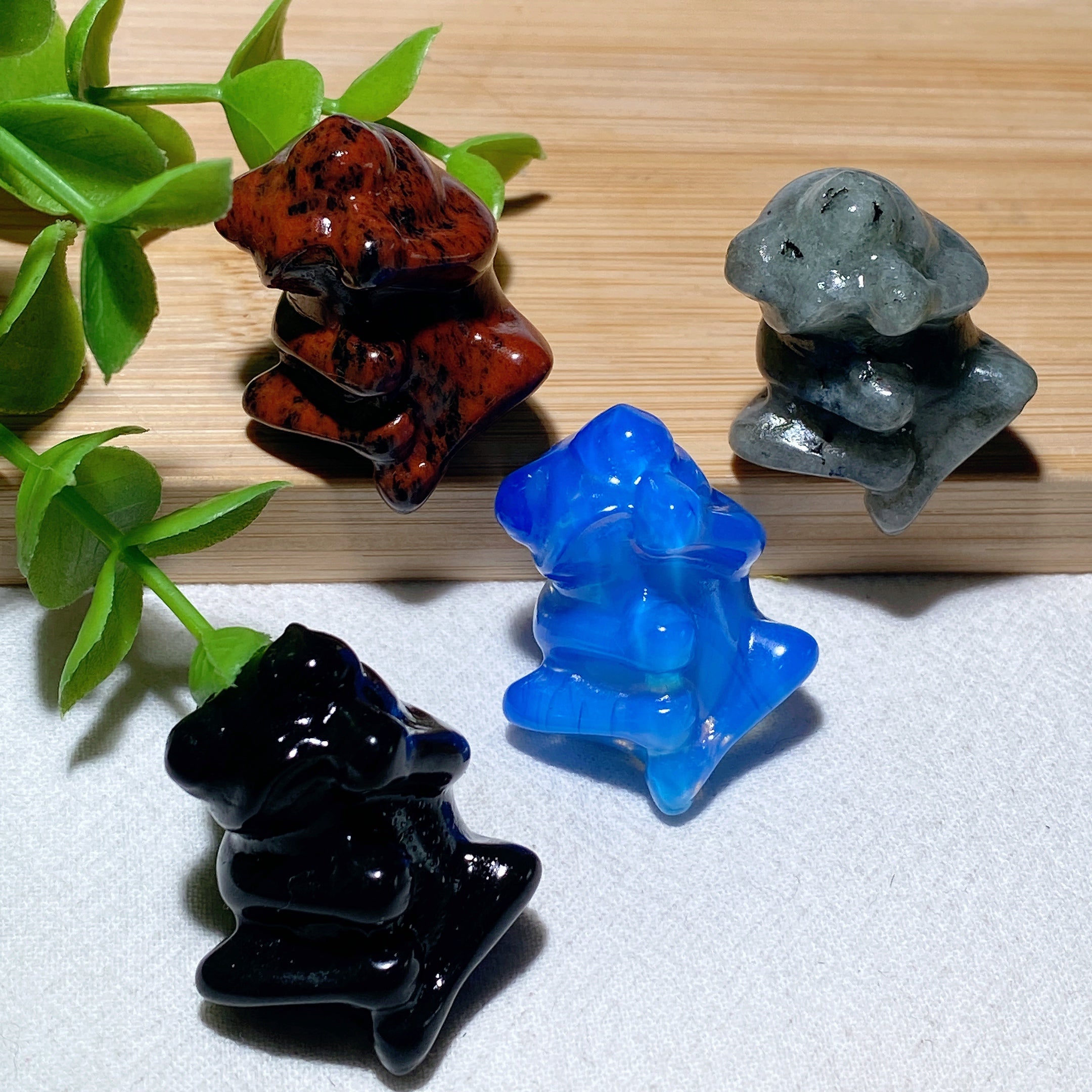 1.3 Inch Mixed Crystal Frog Carvings for Healing and Balance