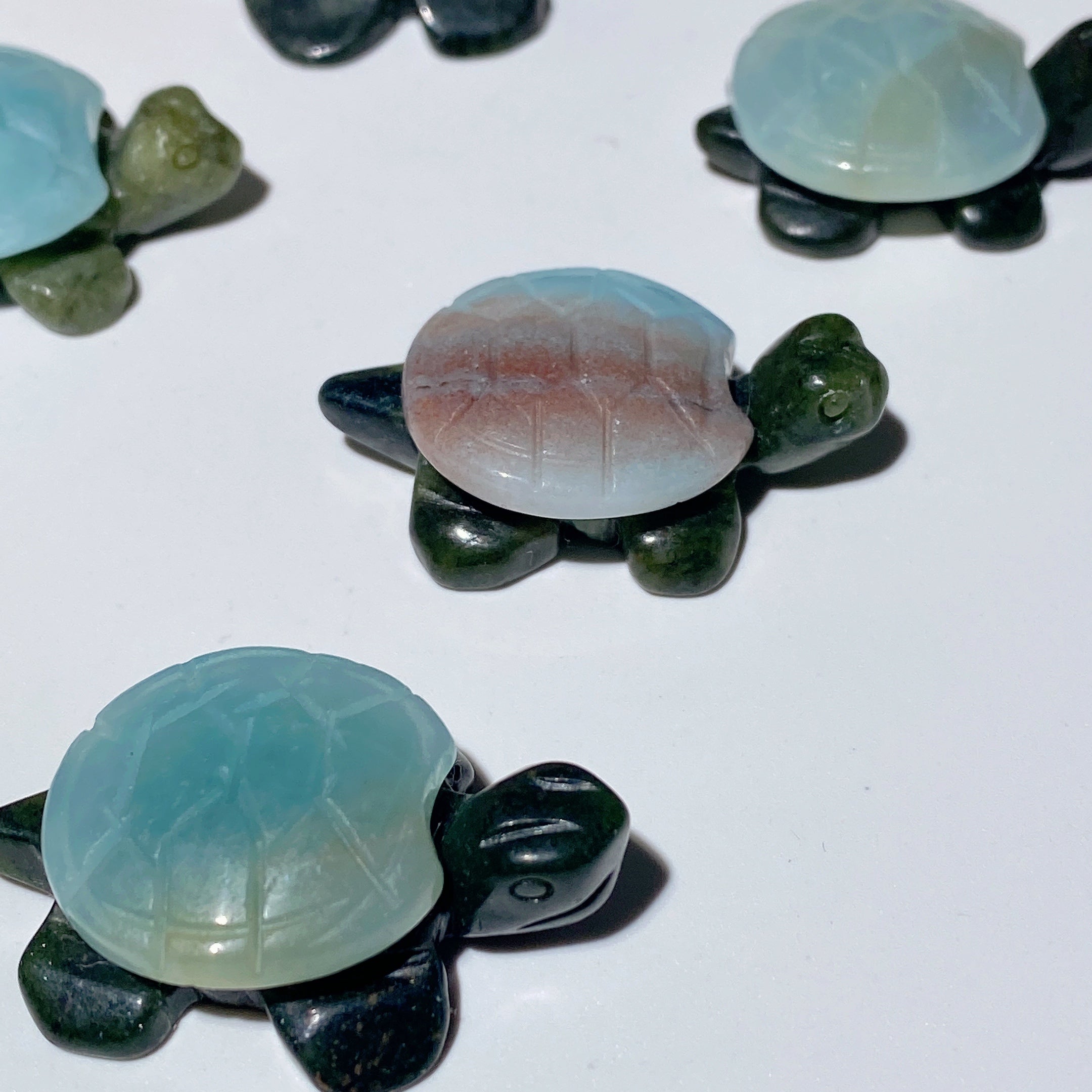 1.4-inch Serpentine Crystal Turtle Carving for Feng Shui